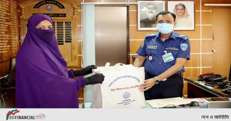 আইজিপির শুভেচ্ছা উপহার পৌছে দিলেন মানিকগঞ্জের পুলিশ সুপার