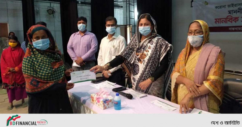 হবিগঞ্জ জেলা প্রশাসন এর উদ্যোগে দুঃস্থ ভাসমান মানুষদের মাঝে মানবিক সহায়তা