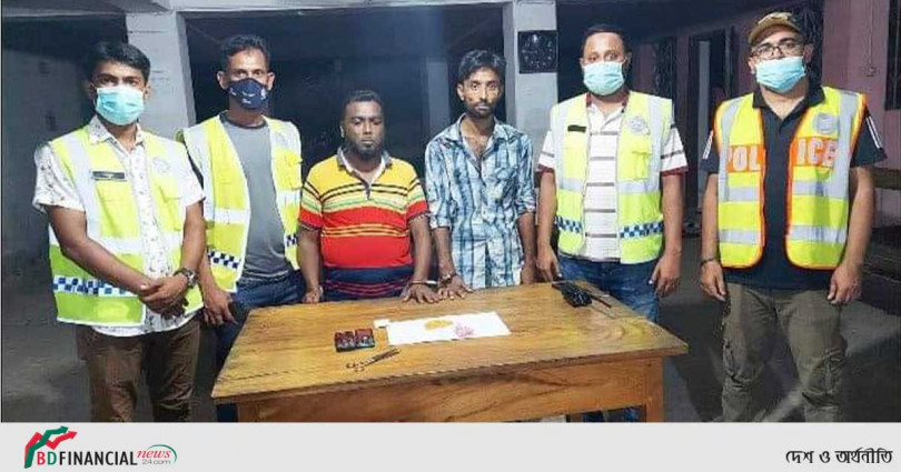ভোলার ইলিশা থেকে ১৫০ ইয়াবাসহ দুই মাদক ব্যবসায়ী আটক