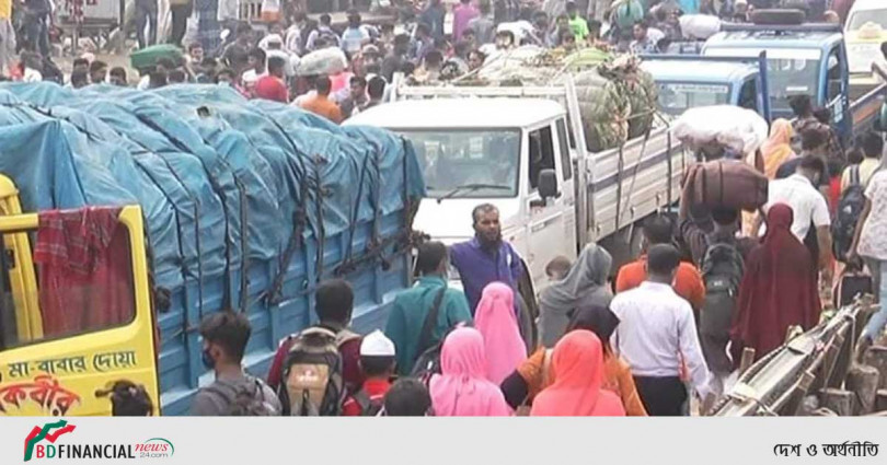 বাংলাবাজার-শিমুলিয়া নৌরুটে যাত্রীদের স্রোত