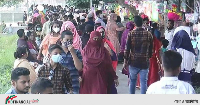 ঈদের দ্বিতীয়দিনে শকুনি লেকেরপাড়ে দর্শনার্থীদের ভীড়
