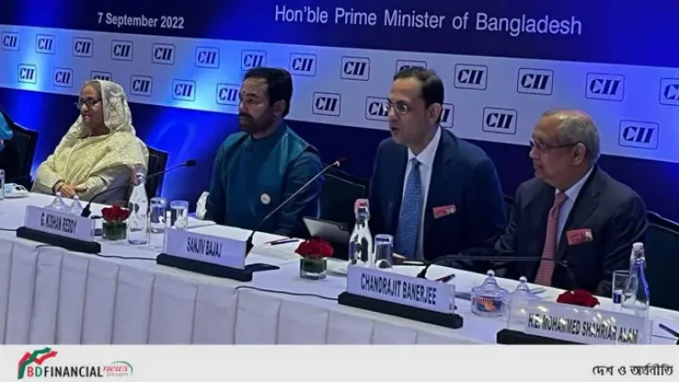 বাংলাদেশে ভারতের বড় বিনিয়োগের আহ্বান প্রধানমন্ত্রীর