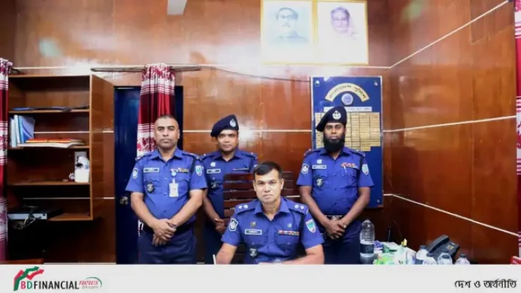 খোকসা থানা বার্ষিক পরিদর্শন করলেন এসপি খাইরুল আলম