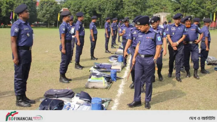 মানিকগঞ্জ জেলা পুলিশের কিট প্যারেড ও কল্যাণ সভা