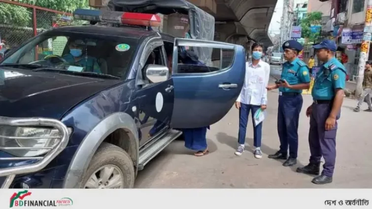 পরীক্ষার্থীকে সঠিক কেন্দ্রে পৌঁছে দিল ট্রাফিক পুলিশ