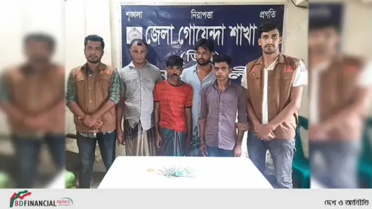 ১০ মামলার পলাতক আসামি ইয়াবাসহ গ্রেপ্তার