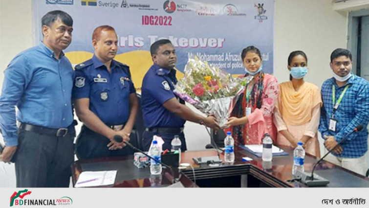 ঝালকাঠিতে এক ঘণ্টার এসপি কিশোরী তানজীম