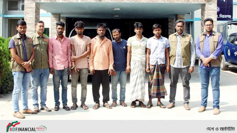 সিরাজগঞ্জে যাত্রী বেশে বাসে ডাকাতি, কারাগারে ৬