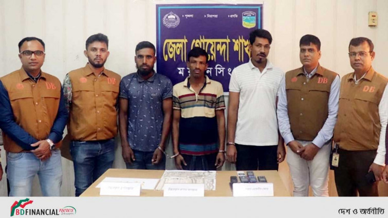 দিনে চালান রিকশা, রাতে করেন ডাকাতি