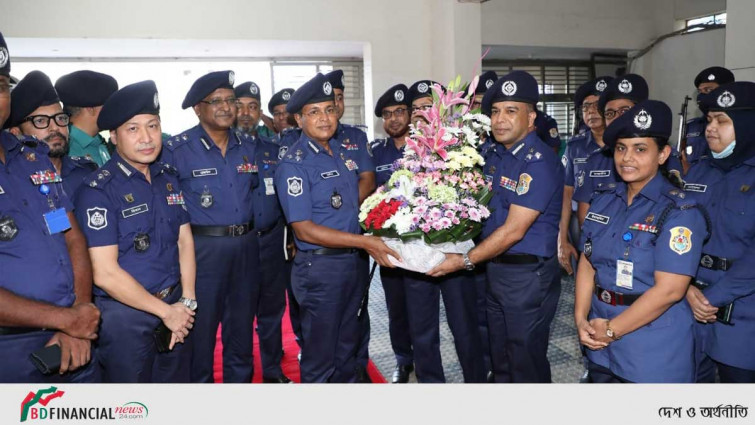 দায়িত্ব গ্রহণ করলেন অতিরিক্ত পুলিশ মহাপরিদর্শক হাবিবুর রহমান