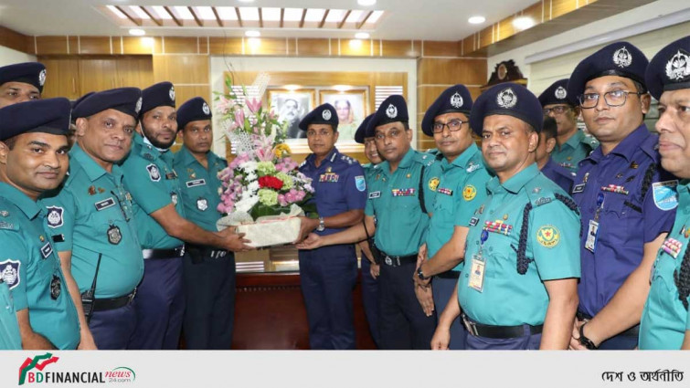 হাবিবুর রহমানকে বিদায়ী সংবর্ধনা প্রদান