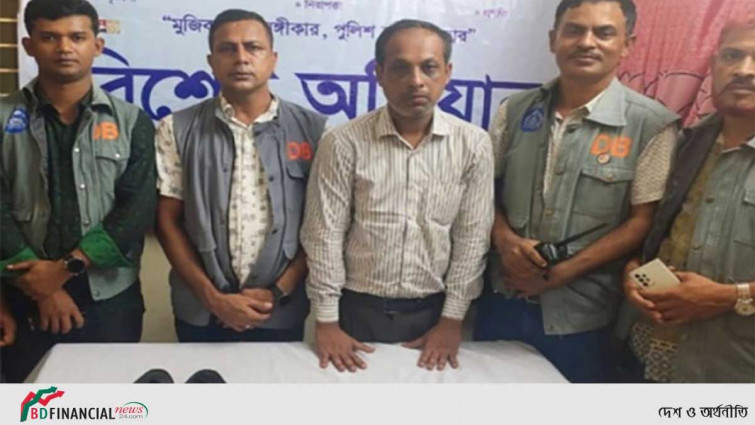 কোটি টাকার সোনাসহ আন্তর্জাতিক চোরাচালানকারী গ্রেফতার