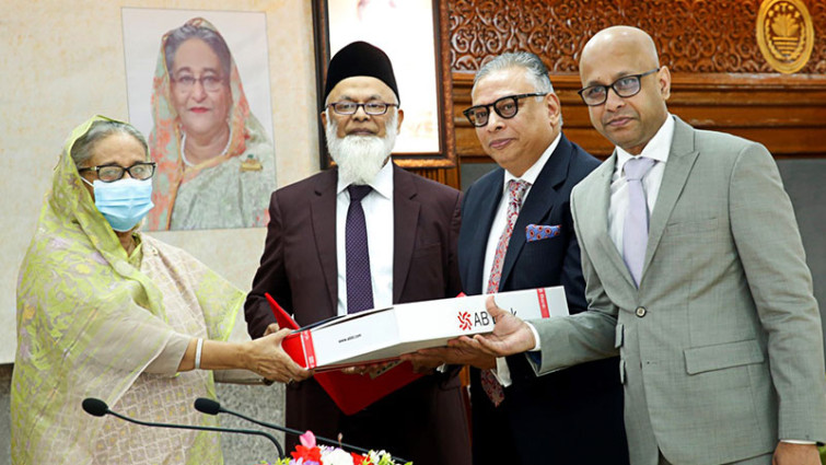 প্রধানমন্ত্রীর ত্রাণ তহবিলে কম্বল প্রদান : এবি ব্যাংক