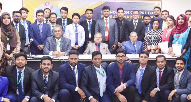 ন্যাশনাল ব্যাংক লিমিটেড-এর প্রবেশনারী কর্মকর্তাদের প্রশিক্ষণ কোর্সের সমাপনী ও সনদ বিতরণ
