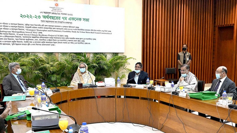 প্রকৃতির ক্ষতি করে এমন প্রকল্প না নেয়ার নির্দেশ প্রধানমন্ত্রীর
