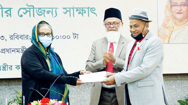 প্রধানমন্ত্রীর আশ্রয়ণ প্রকল্প-২ বাস্তবায়নে যমুনা ব্যাংকের অনুদান