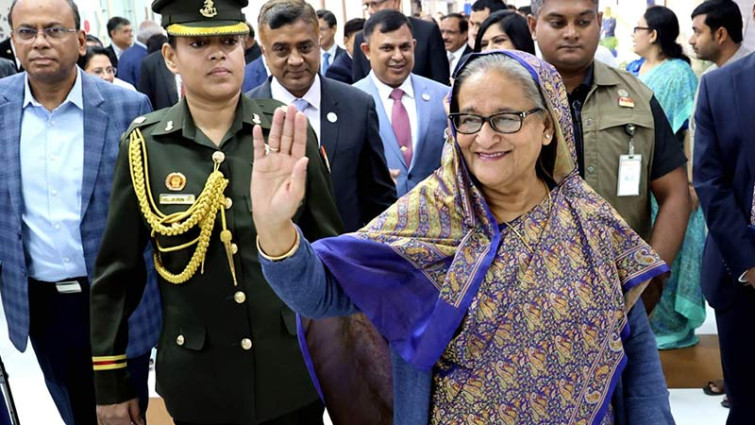 ১৫ দিনের সফর শেষে দেশে ফিরলেন প্রধানমন্ত্রী