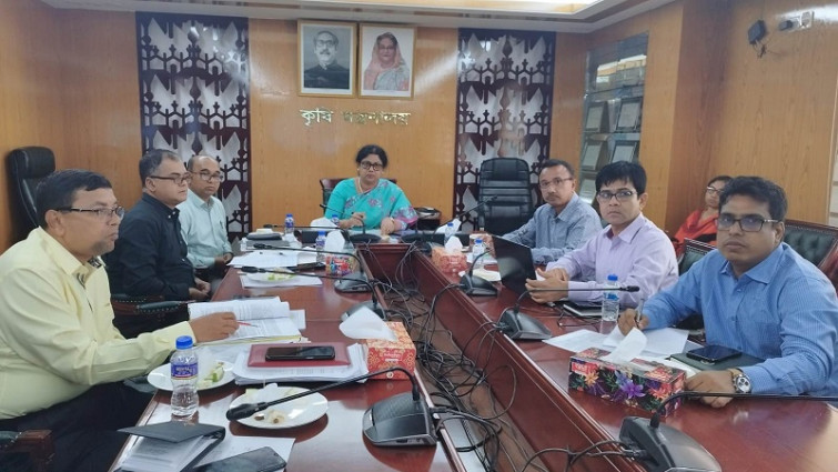 পেঁয়াজ আমদানির অনুমতি দেয়া হতে পারে: কৃষিসচিব