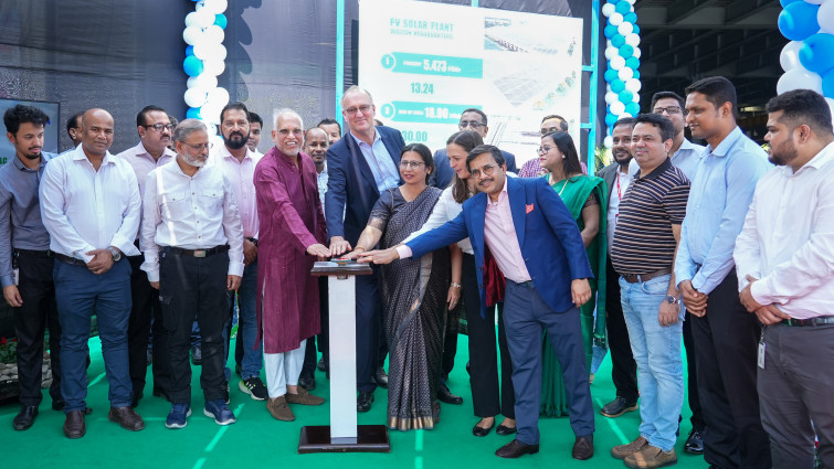 ওয়ালটন হেডকোয়ার্টার্সে ৩.৩ মেগাওয়াট সোলার পাওয়ার প্ল্যান্ট স্থাপন