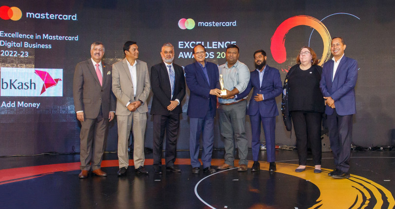 ডিজিটাল বিজনেস-এ ‘মাস্টারকার্ড এক্সিলেন্স অ্যাওয়ার্ডস’ পেলো বিকাশ