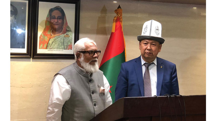 বাংলাদেশ থেকে দক্ষ জনশক্তি নিতে চায় কিরগিজস্তান