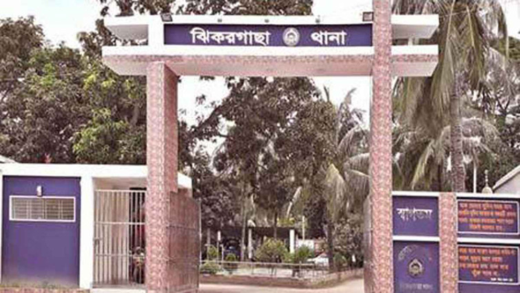 ট্রাকচাপায় প্রাণ গেল ব্যাংক কর্মকর্তার