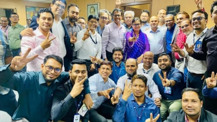 বাংলাদেশ ব্যাংকের অফিসার্স ওয়েলফেয়ার কাউন্সিলের নির্বাচনে নীল দলের জয়