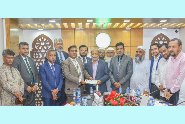 সাউথইস্ট ব্যাংক পিএলসি. হজ্জ এজেন্সীজ এসোসিয়েশন অব বাংলাদেশ (হাব) কর্তৃক আয়োজিত “হজ্জ ও ওমরাহ ফেয়ার-২০২৫” এ স্পন্সর প্রদান করেছে