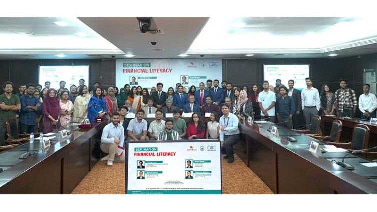 মিডল্যান্ড ব্যাংক ও এনএসইউর যৌথ উদ্যোগে ফাইন্যান্সিয়াল লিটারেসি সেমিনার