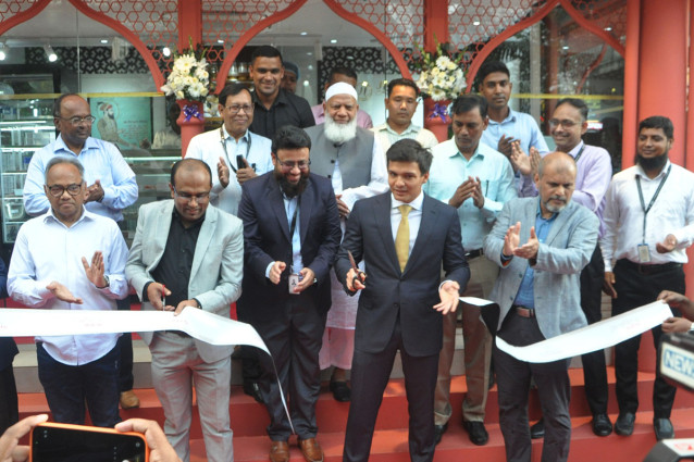 বসুন্ধরার আই ব্লকে উদ্বোধন করা হলো ‘হেরিটেজ সুইটস’ এর ২য় শাখা