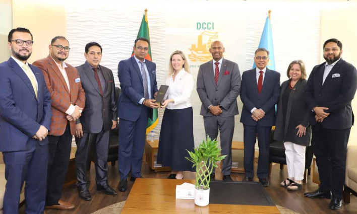 ঢাকা চেম্বার ও কানাডার আন্তর্জাতিক বাণিজ্য কর্মকর্তার দ্বিপক্ষীয় বৈঠক অনুষ্ঠিত