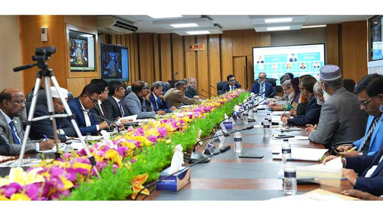 সোনালী ব্যাংকের সিনিয়র ম্যানেজমেন্ট টিমের সঙ্গে পরিচালনা পর্ষদের সভা