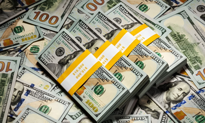 ৭ মাসে রেকর্ড রেমিট্যান্স, দেশে এলো ১৯.৪৩ বিলিয়ন ডলার